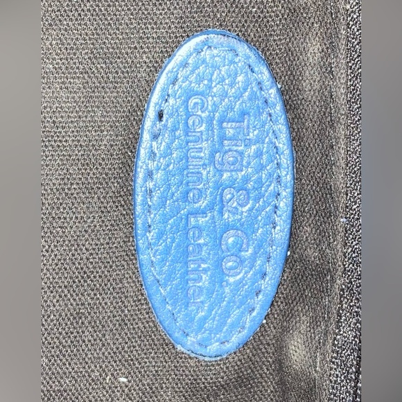 Tig & CO blue used Purse - Picture 5 of 7